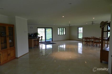 873 Sarina Beach Rd, Sarina Beach, QLD 4737