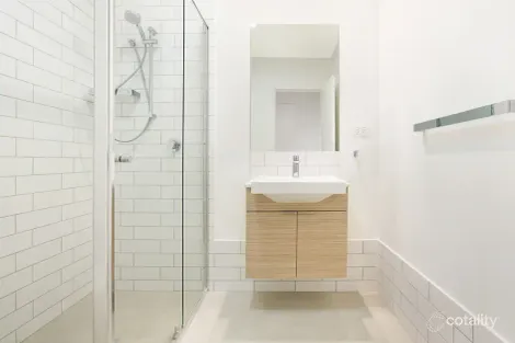 Property photo of 206/111 Kates Street Morningside QLD 4170