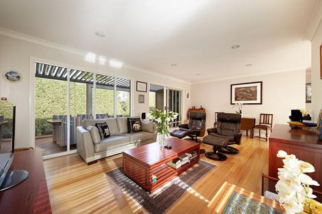 Property photo of 27 Robinson Street Brighton East VIC 3187