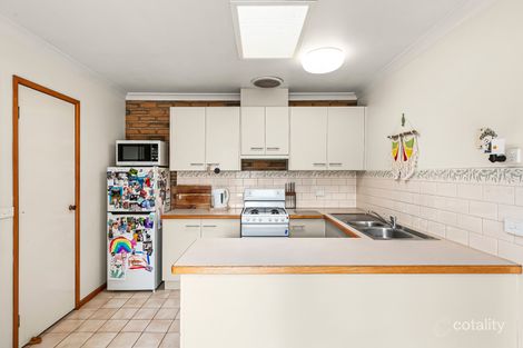 Property photo of 2/81 Pasley Street Sunbury VIC 3429