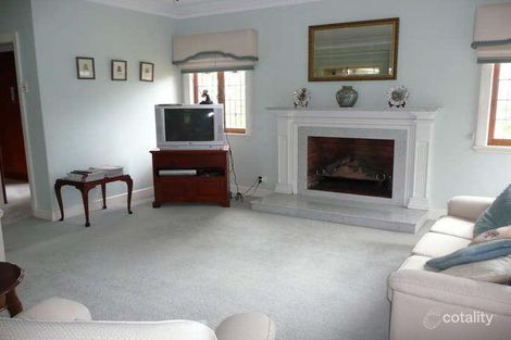 24 Letchworth Rd, Coorparoo, QLD 4151