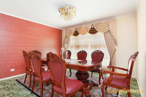 Property photo of 190 Ormond Road Narre Warren South VIC 3805