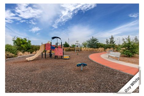 Property photo of 8 Jean Macnamara Street Macgregor ACT 2615