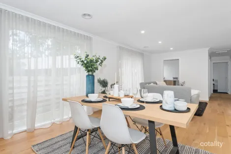 Property photo of 12 Eileen Close Croydon VIC 3136