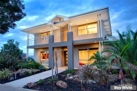 19 Brimbrim Cres, Mornington, VIC 3931