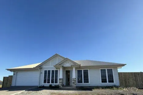 1 Golf View Dr, Coral Cove, QLD 4670