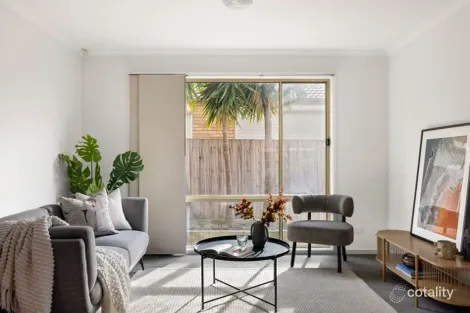 Property photo of 38 Botanic Drive Hillside VIC 3037