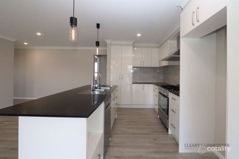 6 Sunbright Rd, Kelso, NSW 2795