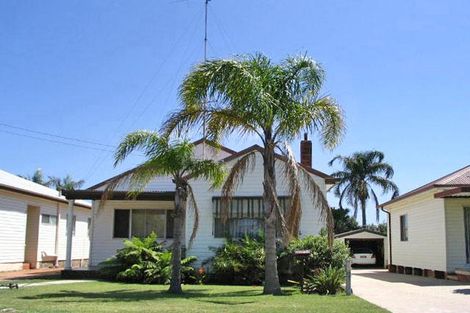 32 Beach St, Belmont South, NSW 2280