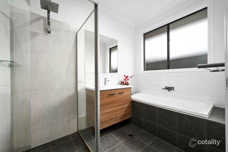 Property photo of 4 Pollifrone Close Angle Vale SA 5117