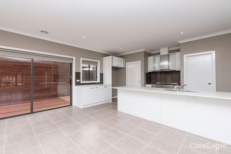 Property photo of 35 Infinity Drive Fraser Rise VIC 3336
