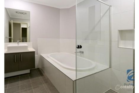 Property photo of 28 Tomah Crescent The Ponds NSW 2769