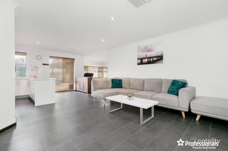 Property photo of 21 Hollingsworth Way Leeming WA 6149