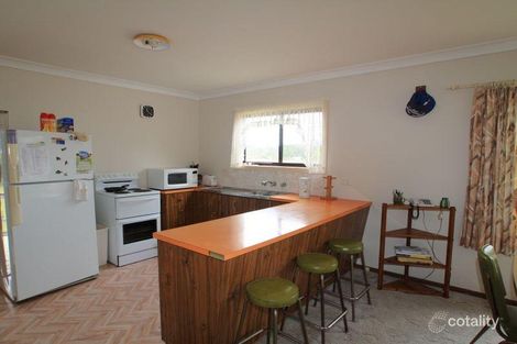 Property photo of 10 Lakeway Avenue Berrara NSW 2540