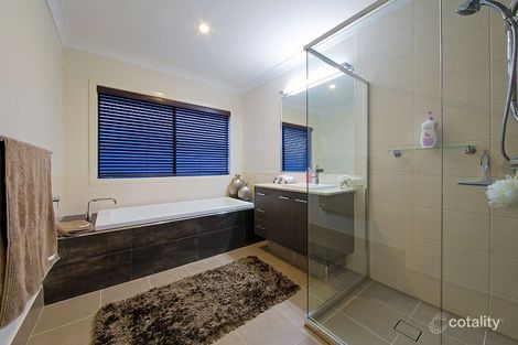 Property photo of 8 Sylvateere Crescent Wakerley QLD 4154