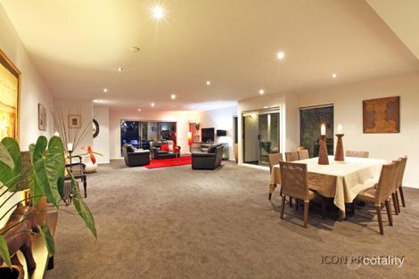 Property photo of 1/1 Ormond Esplanade Elwood VIC 3184