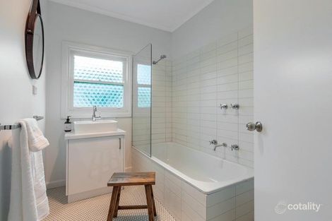 Property photo of 2/18 Ritchie Street Brown Hill VIC 3350