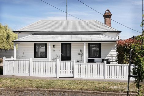 205 Brougham St, Soldiers Hill, VIC 3350