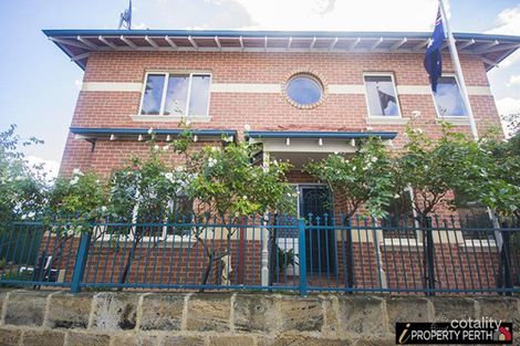 1a Vine St, North Perth, WA 6006