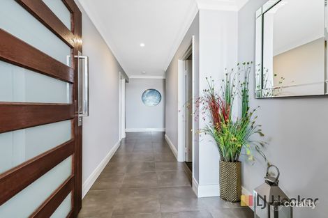 Property photo of 11 Cavolfiore Grove Landsdale WA 6065