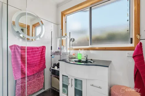 Property photo of 7 Amaroo Road Austins Ferry TAS 7011