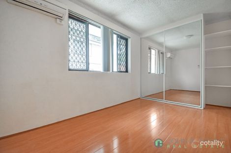 Property photo of 6/104-106 Wattle Avenue Carramar NSW 2163