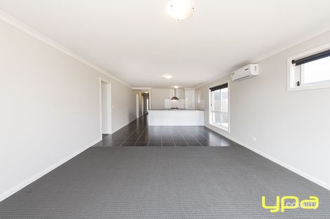 Property photo of 144 James Melrose Drive Brookfield VIC 3338