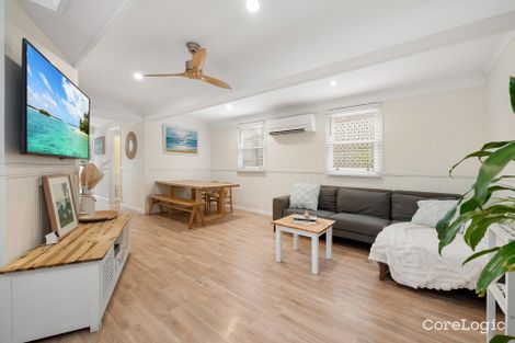 Property photo of 17 Wellstead Avenue Coorparoo QLD 4151
