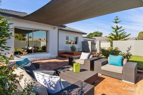 Property photo of 6 Burnett Road Manning WA 6152