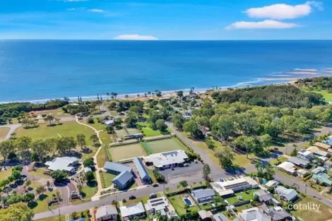 Property photo of 31-33 Club Avenue Moore Park Beach QLD 4670