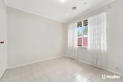 Property photo of 3 Dalley Crescent Latham ACT 2615