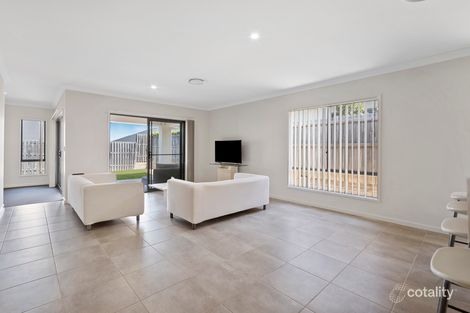 Property photo of 41 Alesana Drive Bellbird Park QLD 4300