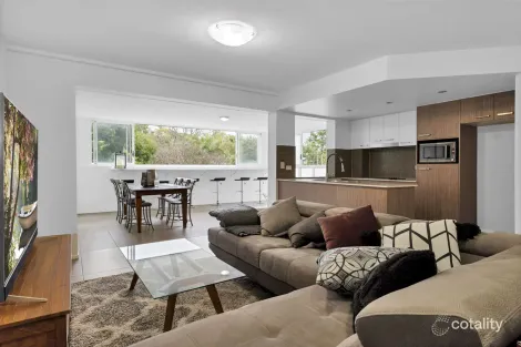 Property photo of 1/372 Wynnum Road Norman Park QLD 4170