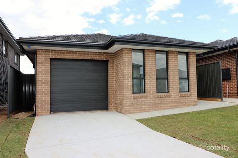 Property photo of 11B Golden Wattle Avenue Gregory Hills NSW 2557