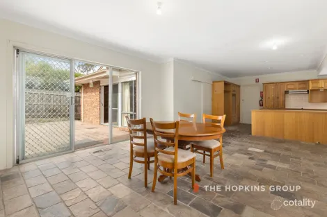 Property photo of 1 Morrison Court Mount Waverley VIC 3149