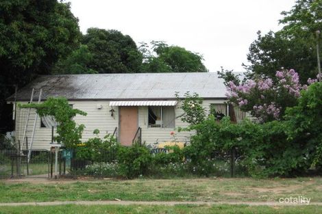 14 New St, Emerald, QLD 4720