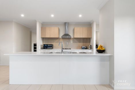 Property photo of 28 Peroomba Drive Point Cook VIC 3030