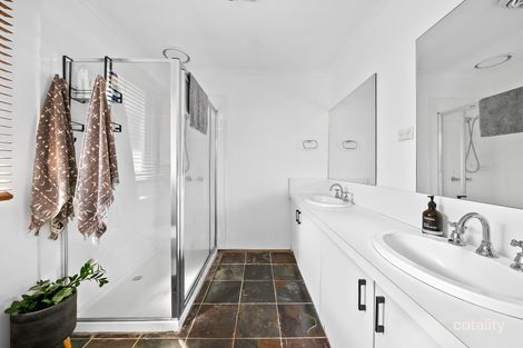 Property photo of 18 Peter Pan Place Bacchus Marsh VIC 3340