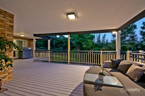 Property photo of 15 Stonebridge Place Aspley QLD 4034
