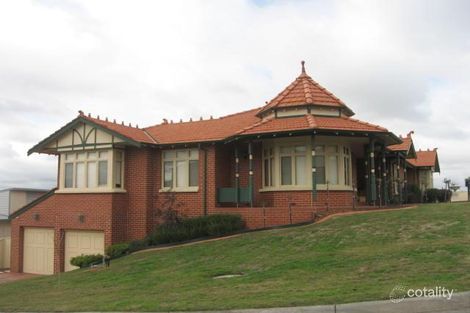 Property photo of 2 Nicholson Court Greenvale VIC 3059