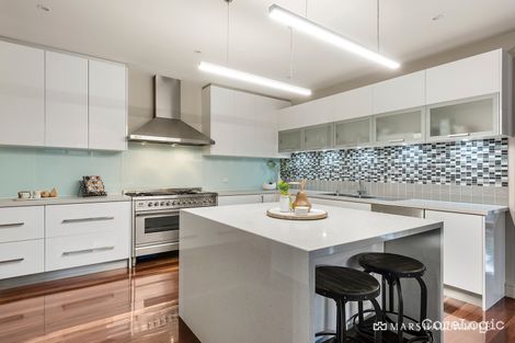 Property photo of 12 Wynyard Crescent Balwyn North VIC 3104