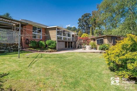 Property photo of 6 Burns Way Monbulk VIC 3793