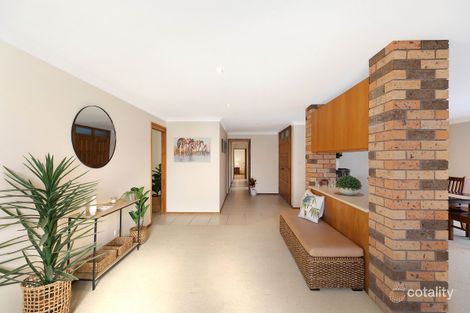 Property photo of 6 Sarah Close Killarney Vale NSW 2261