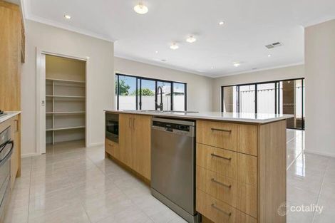 Property photo of 11 Bullock Street Eaglehawk VIC 3556