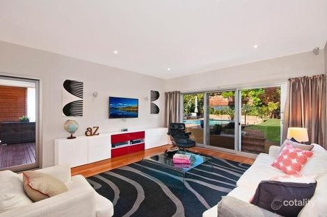 Property photo of 8 Stirgess Avenue Curl Curl NSW 2096