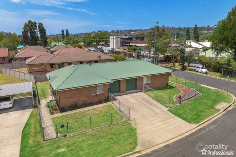 2/1 Samuelson Cres, Armidale, NSW 2350