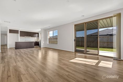 Property photo of 19 Heron Drive Mickleham VIC 3064