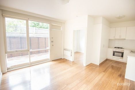 7/12 Robe St, St Kilda, VIC 3182