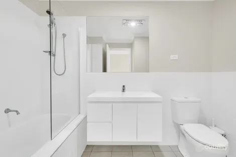 Property photo of 34/96 Arthur Blakeley Way Coombs ACT 2611
