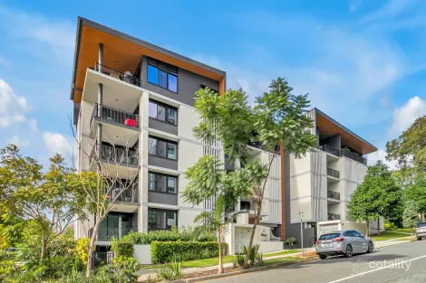 Property photo of 207/186 Clarence Road Indooroopilly QLD 4068